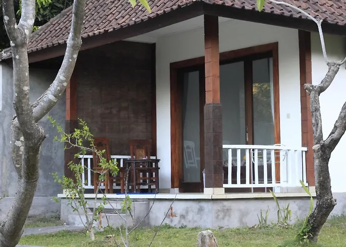 Coconut & Warung 2 *
