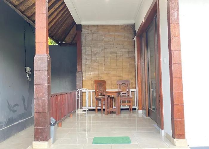 Coconut & Warung 2 ホテル *